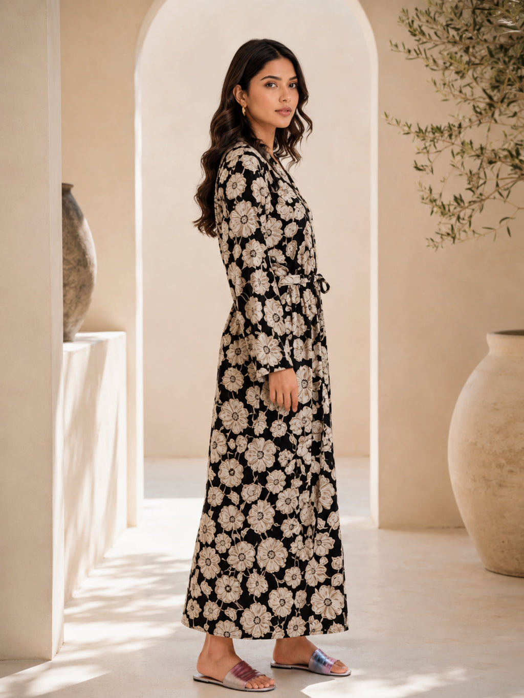 Black Blossom Pure Cotton Collar Robe for Women